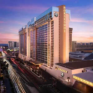 3* Курортный комплекс Horseshoe Vegas